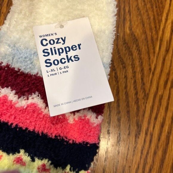 OLD NAVY WOMENS Cozy Slipper Socks L-XL Non-Skid Sole nordic warm winter New - Picture 3 of 4